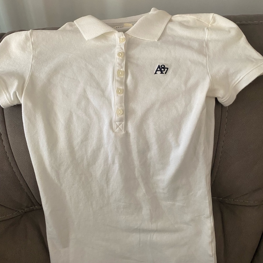 White polo button down - Picture 5 of 5